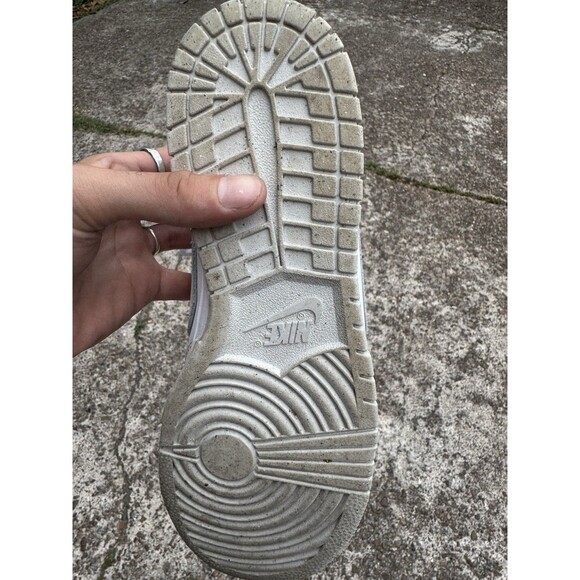 Nike Dunk Low SE Sisterhood White Phantom Team Red DV1160-100 Women 11 - Picture 10 of 14